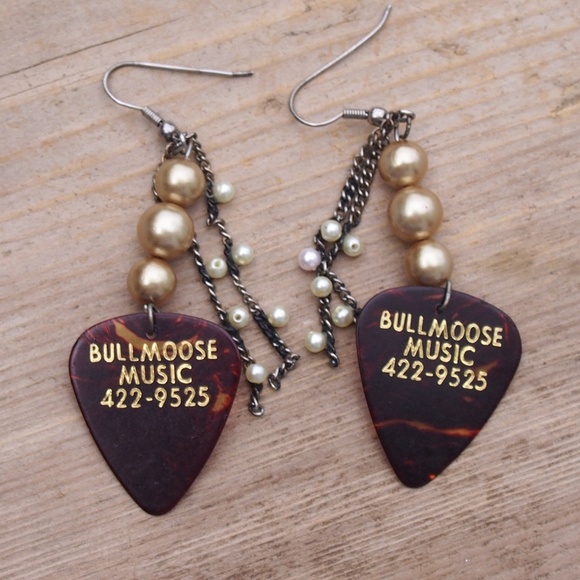 Jewelry - ⚡HP⚡Bull Moose Co Tortoise Guitar Pick Earrings